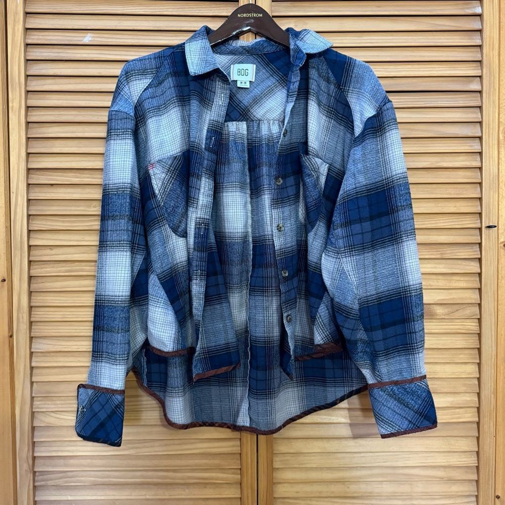 BDG Navy and Gray Plaid flannel size medium